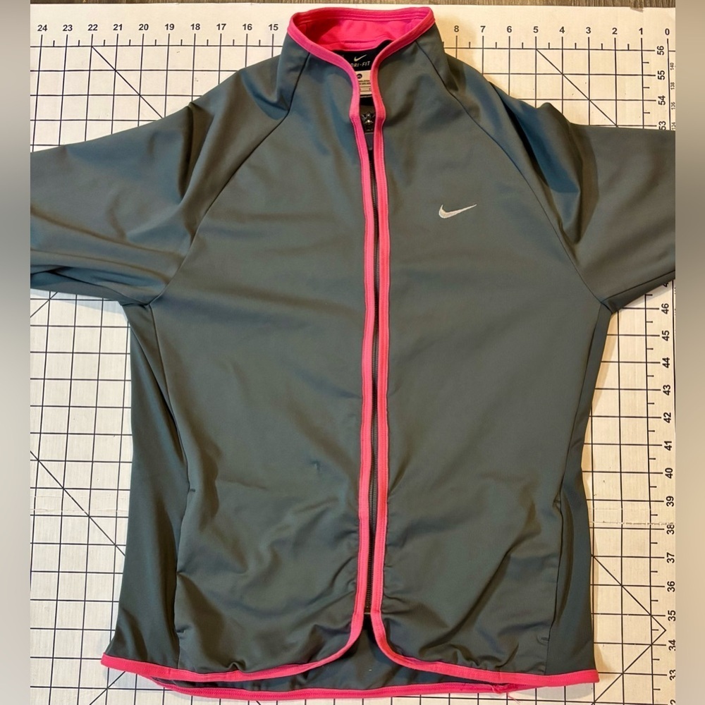 Nike‎ Dri Fit Women’s Size XL Grey/Pink Jacket